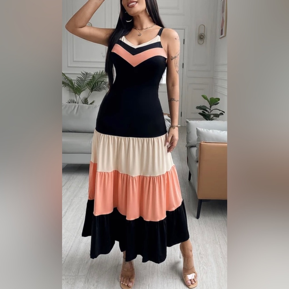 NWOT- CHIC ME Colorblock Maxi Dress Size L